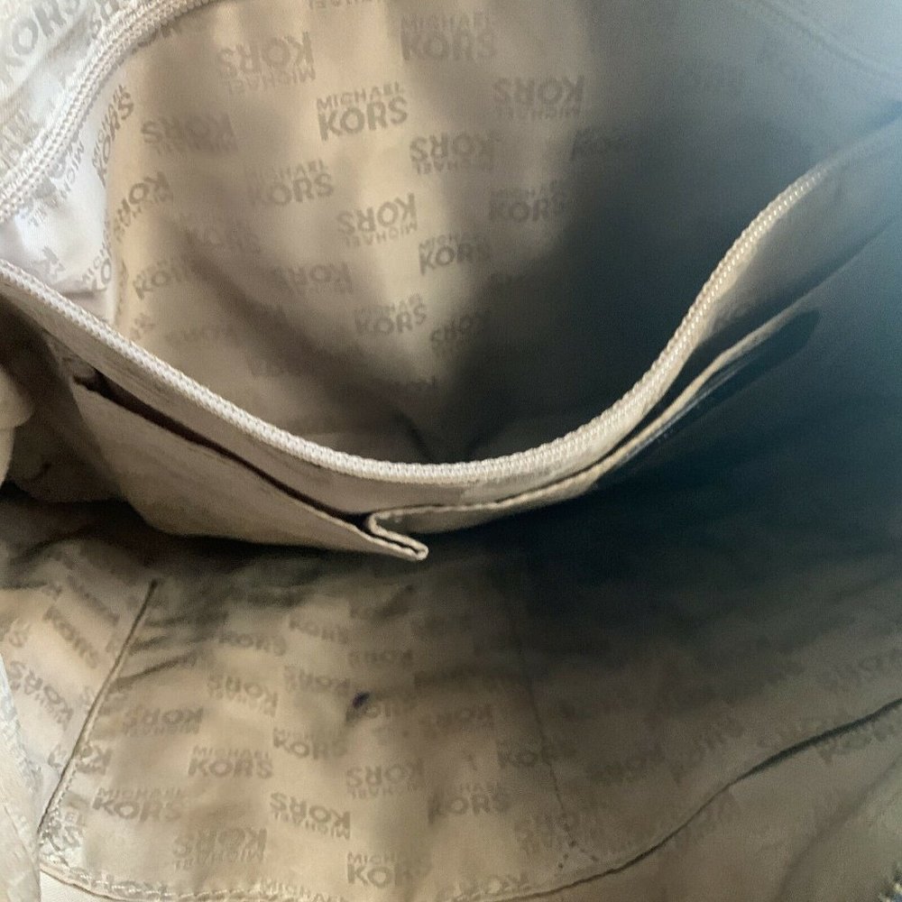 Authentic Michael Kors McGraw Slim Satchel w/ Matching Wallet - Picture 5 of 11